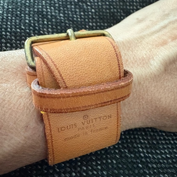 Louis Vuitton luggage /bag name tag 3 sets with box . Each set $82 no box. - Picture 3 of 13